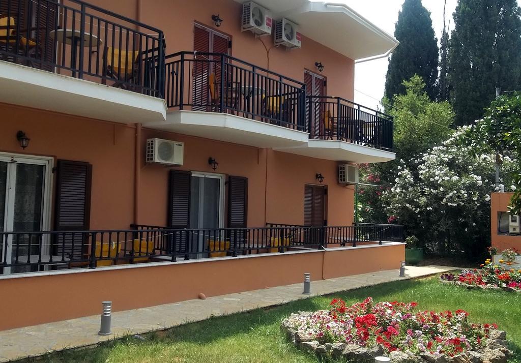 Aspa'S Apartments Дасія Екстер'єр фото